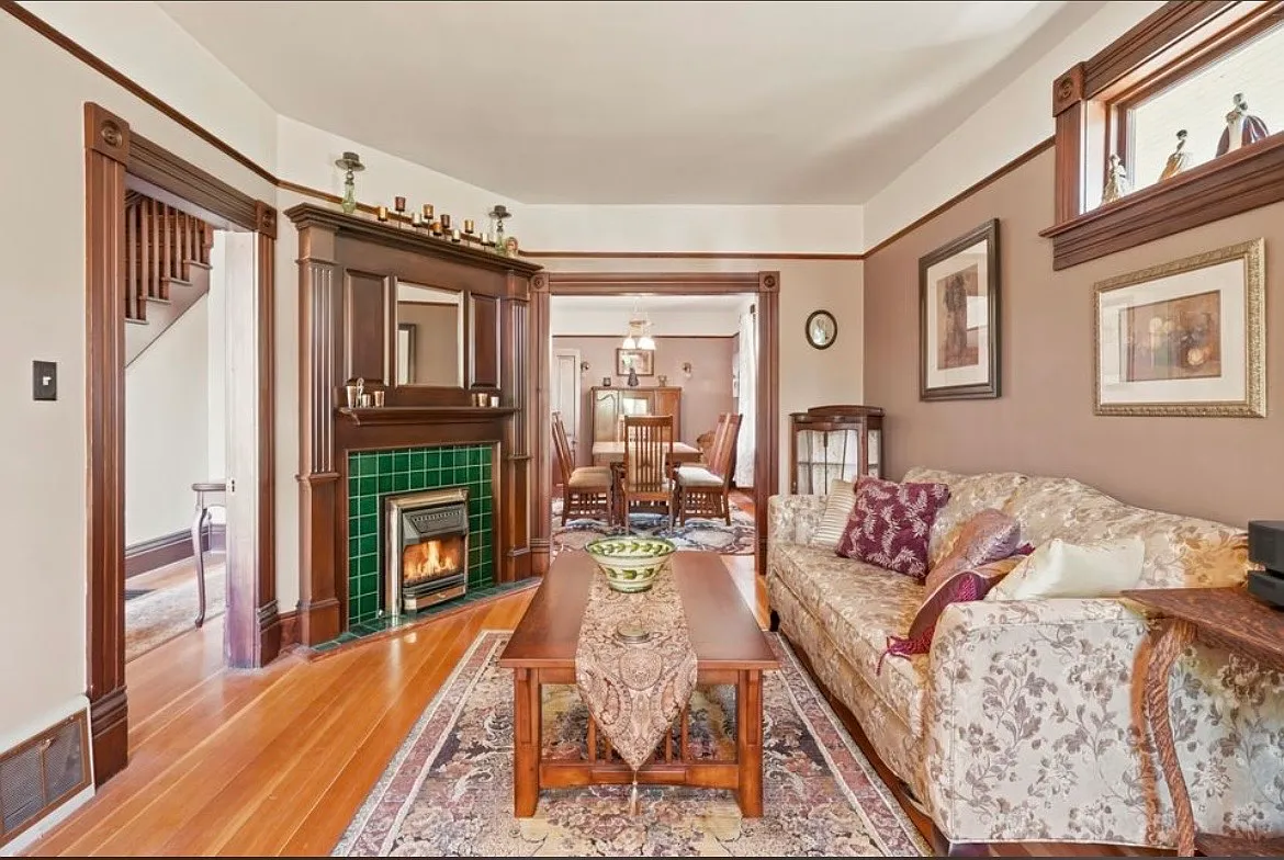 3 bed, 1800 sqft, $3,600 — Photo 3