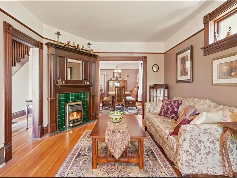 1010 London St — Photo 3