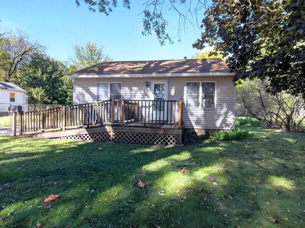 114 Winona Dr, Machesney Park, IL 61115