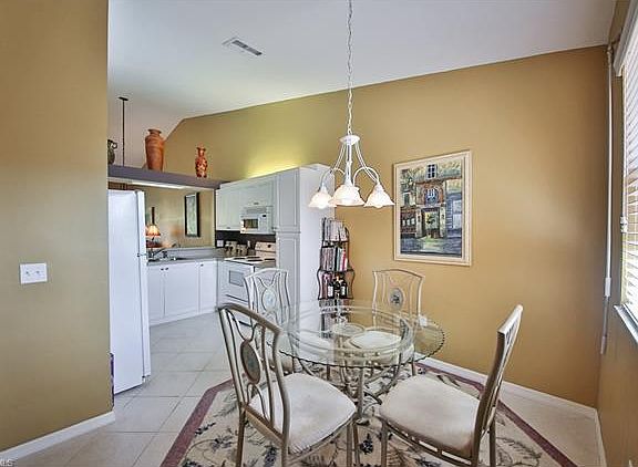 5th image of 365 Robin Hood Cir Unit 201