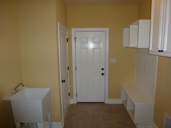 5th image of 2633 Manassas Way