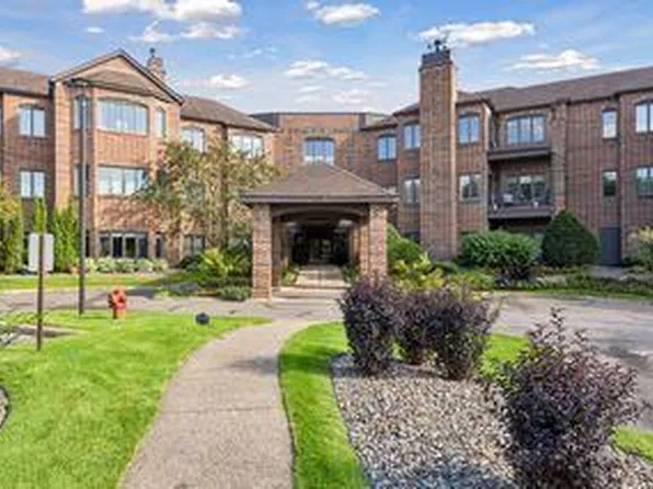 3531 Oakton Dr APT 2004, Minnetonka, MN 55305