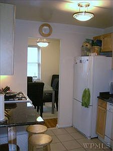 4th image of 30 N Broadway APT 4L