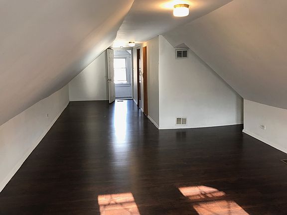 4th image of 2431 S Whipple St #3