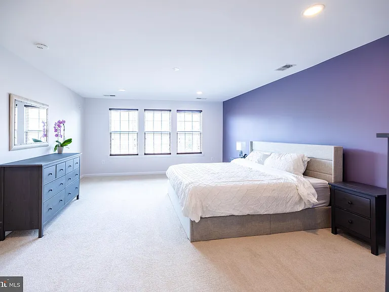 8727 Raleigh Mews — Photo 22