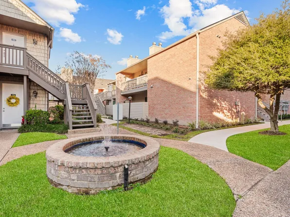 2829 Timmons Ln APT 201, Houston, TX 77027