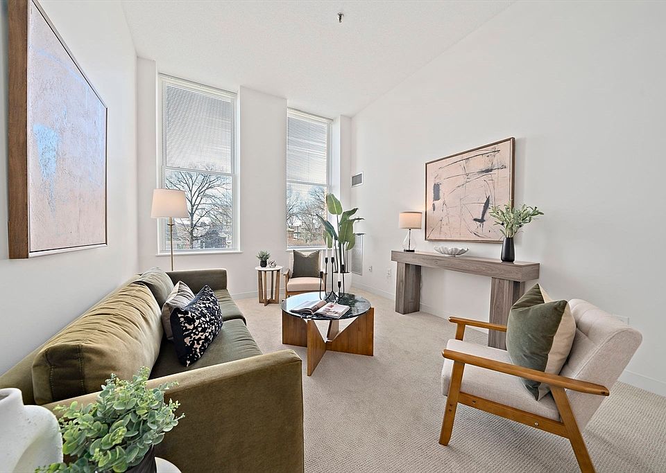 1st image of 76 Elm St APT 114