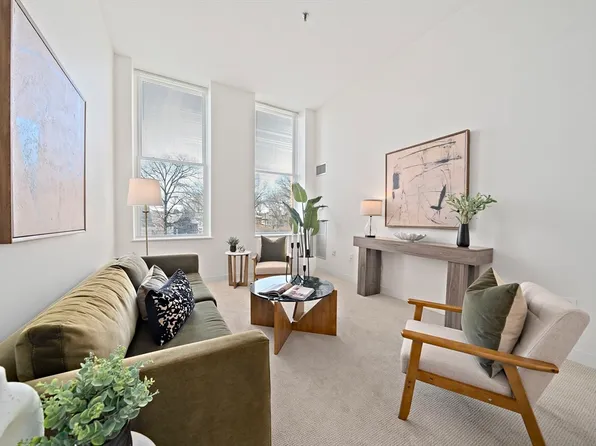 76 Elm St APT 114, Boston, MA 02130