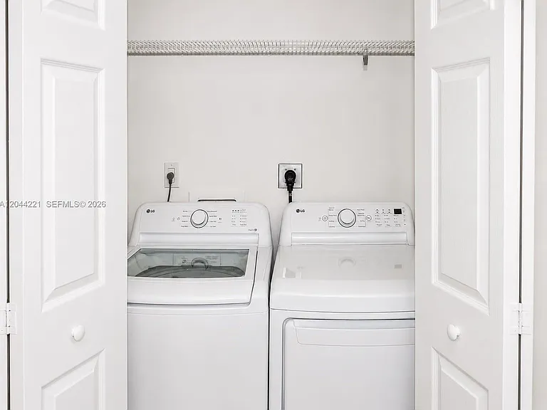 3001 NE 185th St #515 — Photo 18