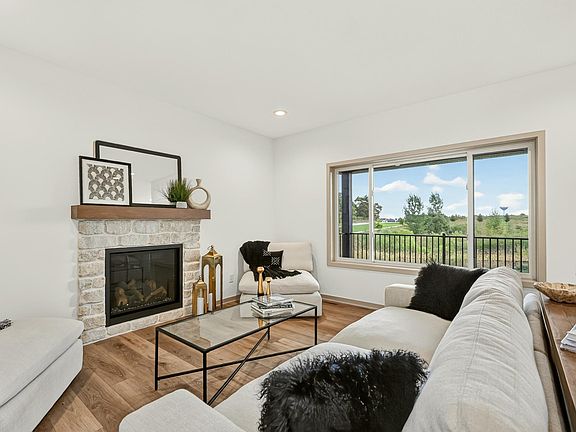 3rd image of 630 7th Ave NE