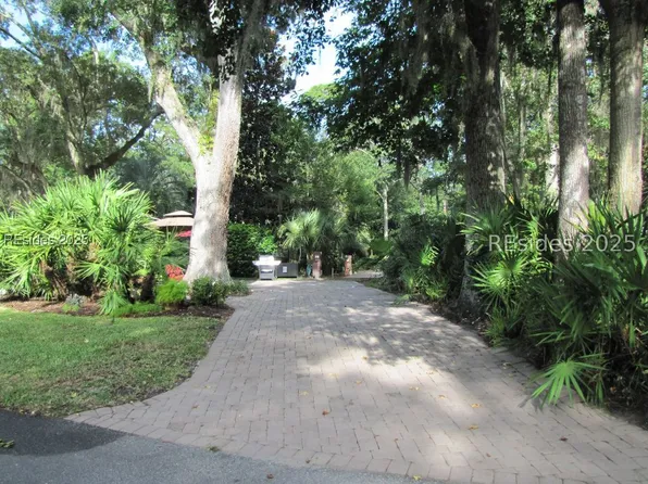 133 Arrow Rd #240, Hilton Head Island, SC 29928