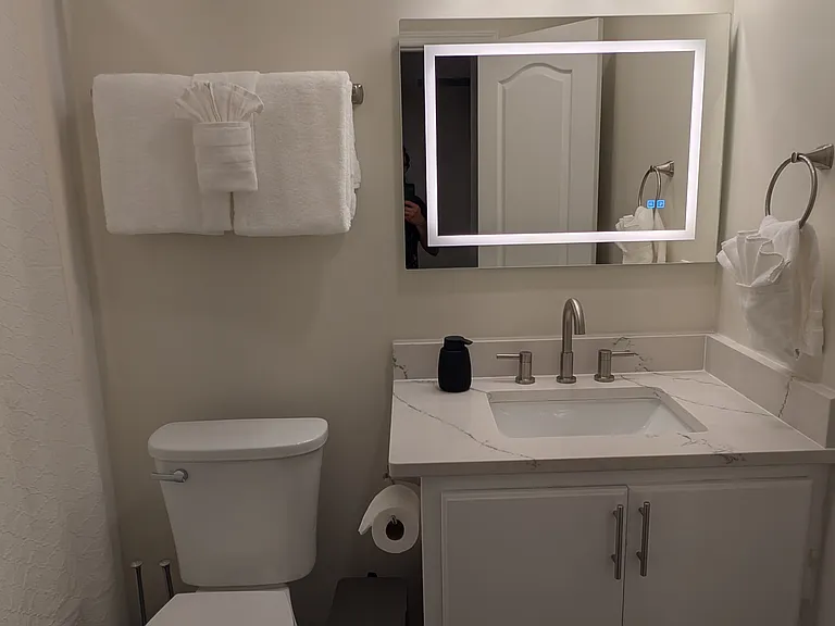 1422 Middleborough Ct — Photo 16