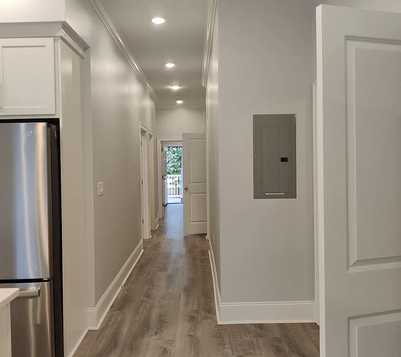 135 Franklin St #1