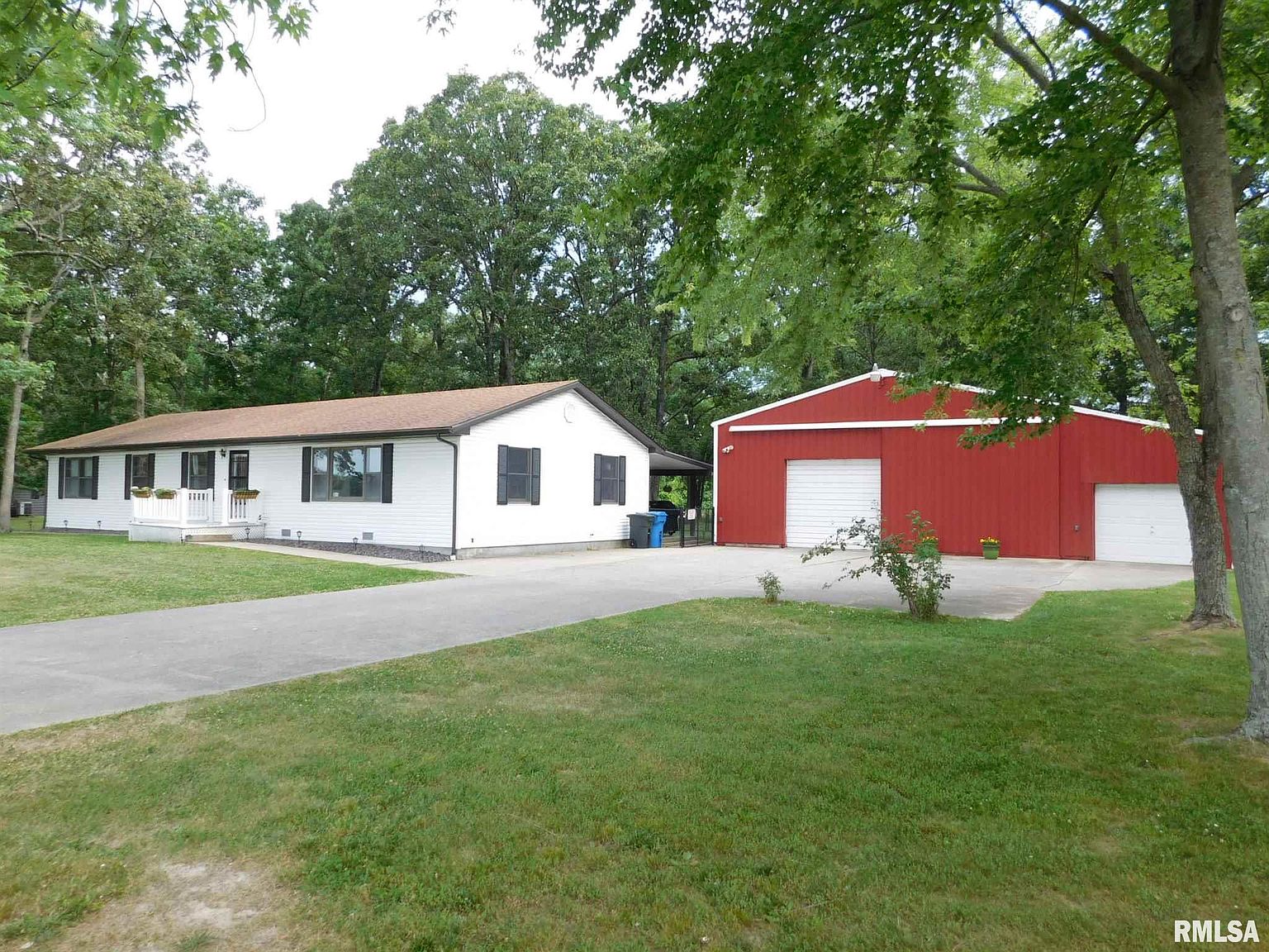 3759 Hotze Rd, Salem, IL 62881 | Zillow