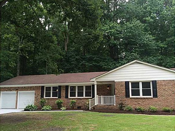 2nd image of 513 Lancelot Ct
