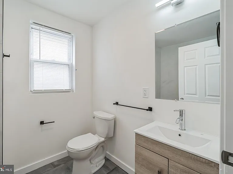 407 S 42nd St #3B — Photo 33