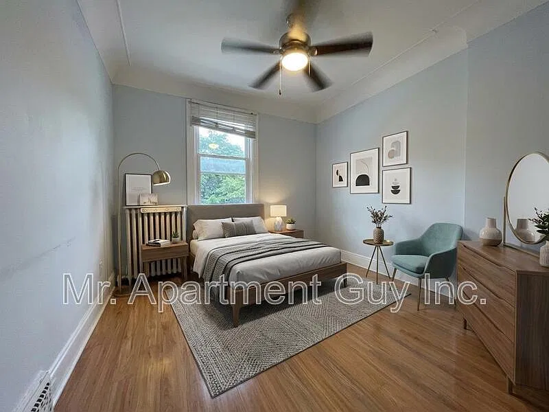 69 Victoria Ave N — Photo 4