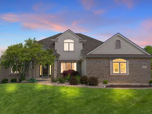 12127 Cornerstone Blvd, Grabill, IN 46741