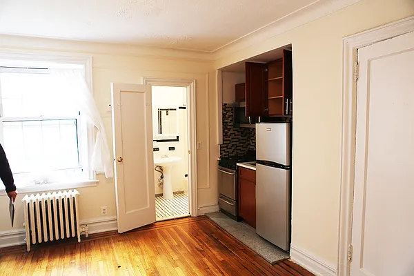 Rented by Chris Stewart, LREB | media 1