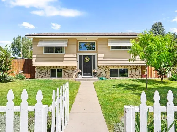 113 E Montana Ave, Homedale, ID 83628