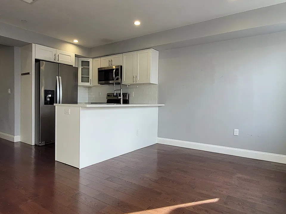 1606 Point Breeze Ave #3