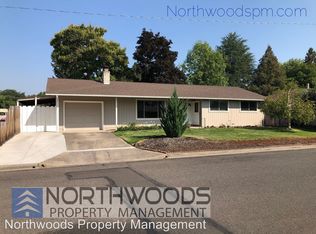 110 Saxbury Dr, Central Pt, OR 97502