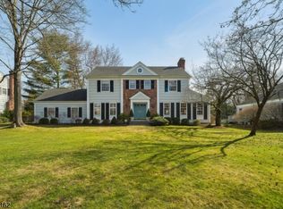 18 Stafford Rd, Chatham, NJ 07928