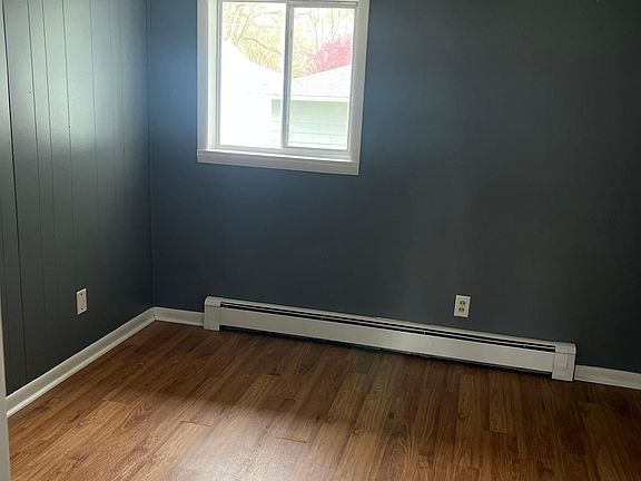 5th image of 301 S Western Ave APT A