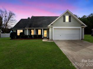 12424 Bravington Rd, Huntersville, NC 28078