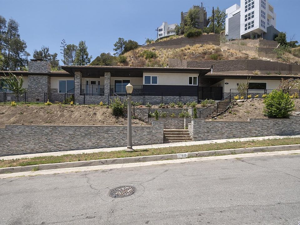 1st image of 749 Glenmore Blvd