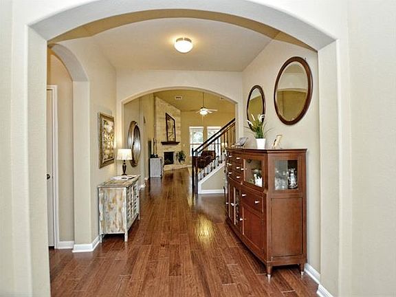 4th image of 148 Florenz Ln