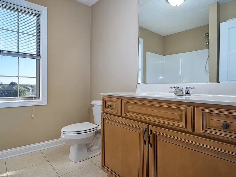 430 Knox Ave — Photo 30