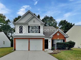 7509 Eurostar Dr, Charlotte, NC 28213