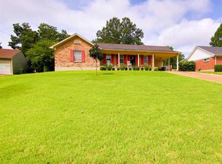 7155 Pam Dr, Millington, TN 38053