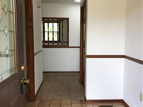 4th image of 1196 Brookside Dr