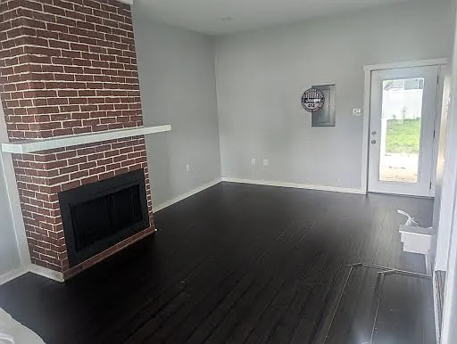 430 S Cryer Ave — Photo 6