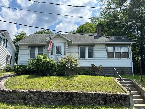 32 Hayes Avenue, Waterbury, CT 06705