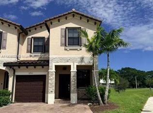 12715 SW 230th Ter #TOWNHOUSE 1, Miami, FL 33170