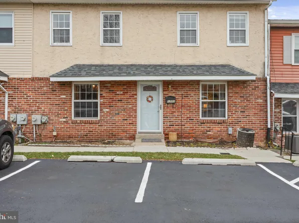 1202 Whitpain Hls, Blue Bell, PA 19422
