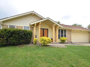 402 Emberwood Dr, Saint Peters, MO 63376