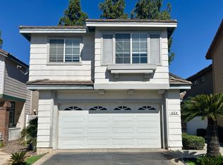 864 Bramble Ln, Corona, CA 92878