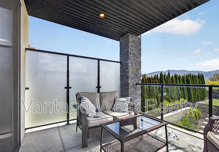 3859 Carrall Rd #1 — Photo 36