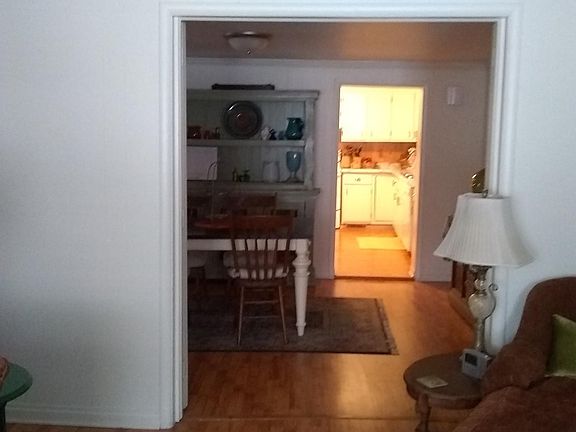 5th image of 228 W Jefferson St