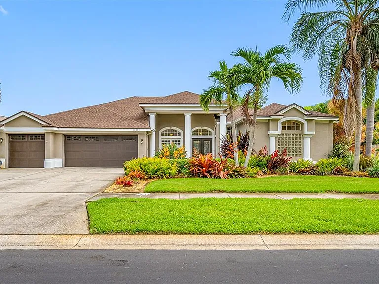 10675 Park Place Dr — Photo 46