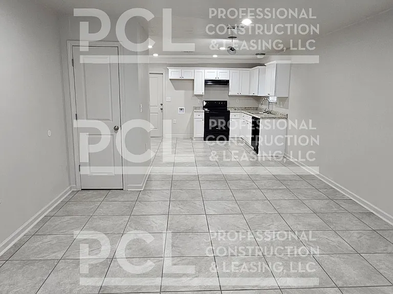 1658 Acadian Dr — Photo 10