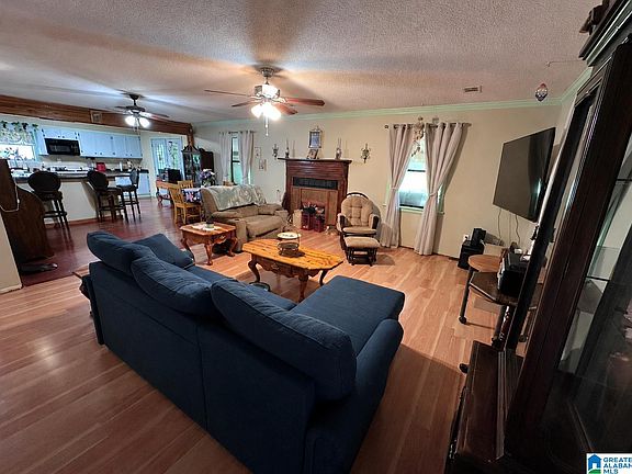 5th image of 198 W Ridge Dr