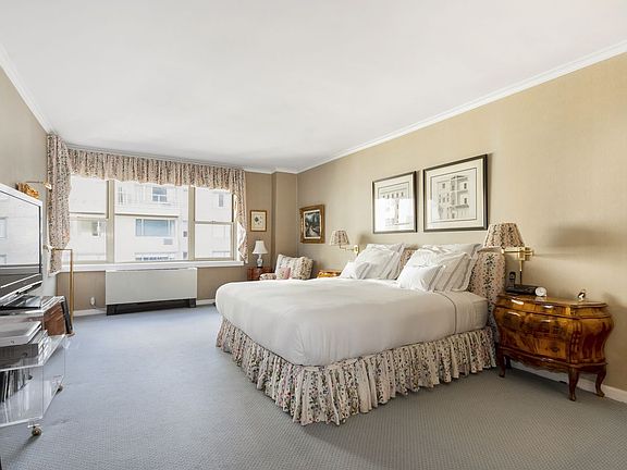 4th image of 415 E 52nd St APT 11KC