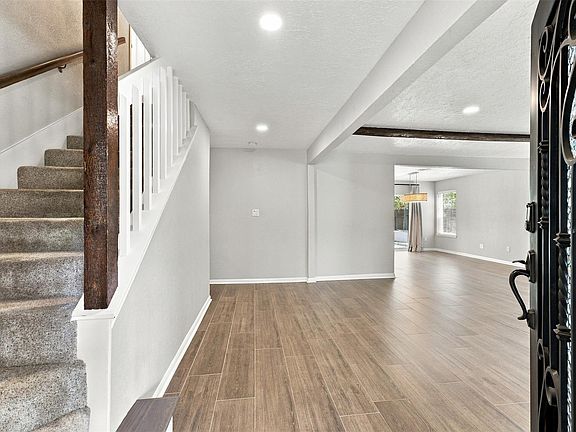 5th image of 41 Eagle Ct