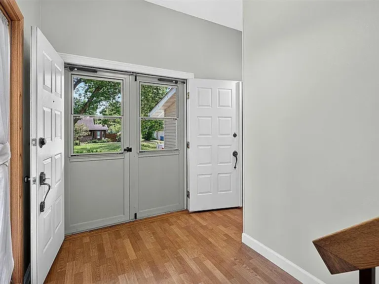 9983 Balmoral Ln — Photo 3