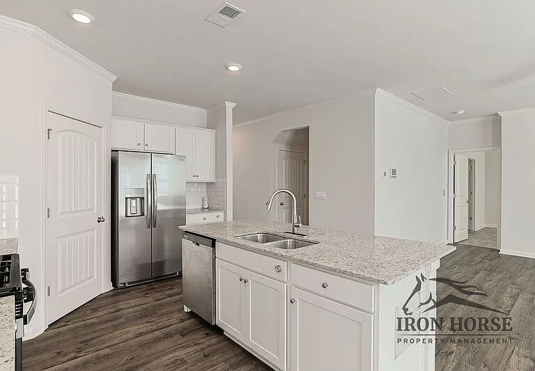 835 Baker View Ln — Photo 10